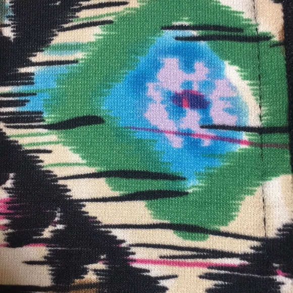 INVESTMENTS  Stretch Jersey Knit Color Block Shark-Bite Front Hem Defined Waist - Picture 10 of 16